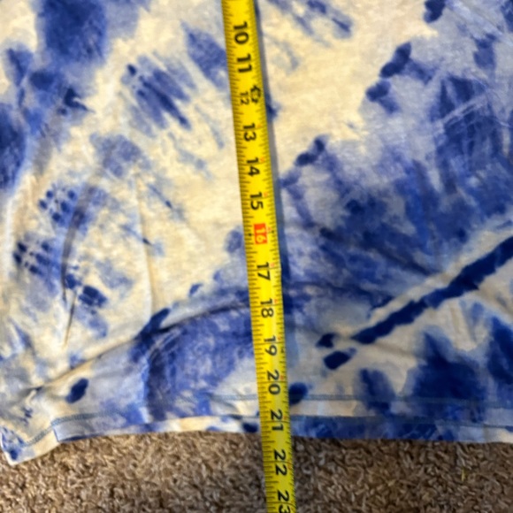 Chico’s Blue Tie Dye Short Sleeve Top - Picture 5 of 8
